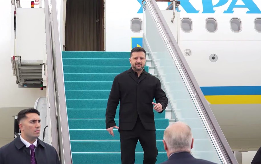 Зеленський прибув до Стамбула для переговорів з Ердоганом Зеленський прибув до Стамбула для переговорів з Ердоганом